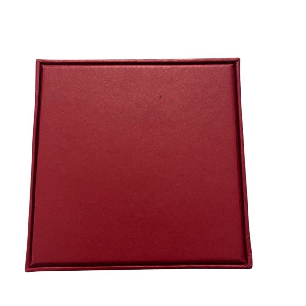 NEW in Box Gucci VIP Metal Gold Compact Mirror- One Side w/Magnification - Picture 9 of 10